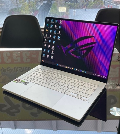 ノートパソコン ASUS ROG Zephyrus G14 GA403UV-R7R4060W