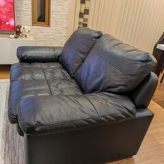 ニトリ 2人掛けワイドソファ 中古品 本革の画像