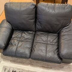 ニトリ 2人掛けワイドソファ 中古品 本革の画像