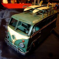 【雑貨】フォルクスワーゲン　マイクロバス　ブリキ製　インテリア雑貨の画像