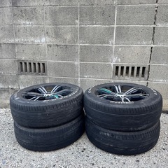 215/60R17本ホイル付きの画像