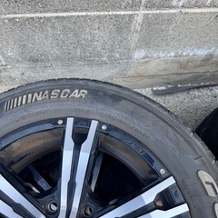 215/60R17本ホイル付きの画像