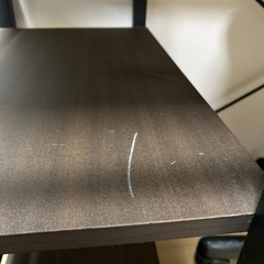 デスクと椅子の画像