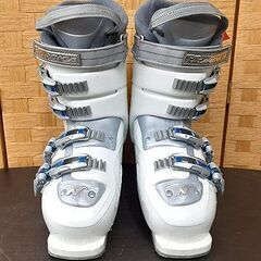 札幌【24.0～24,5cm NORDICA アルペンスキーブーツ】EASY MOVE XE アウトソール285mm フレックス40 4バックル ホワイト スキー靴 ノルディカ 北20条店の画像