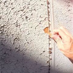 住宅 外壁と屋根の塗装作業の画像