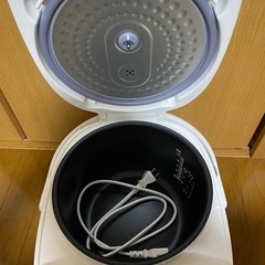 炊飯器　10合炊きの画像