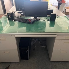 【数日限定品】事務机！オフィスデスク！引き出し付き！！の画像