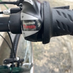 7段ギア‼️ 700C GIRA Ozone Prestigioシティサイクルクロスバイクハイブリットバイク街乗り通勤車通学車🍉プロフ必読 の画像