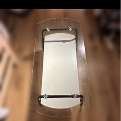 ガラステーブル（ローテーブル）／収納棚付き　定価 11,990円
の画像