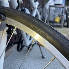 変速アルミスポーツ自転車の画像