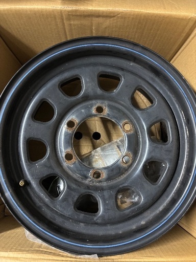 ハイエース　ホイール