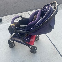 ベビーカーと抱っこ紐セットの画像