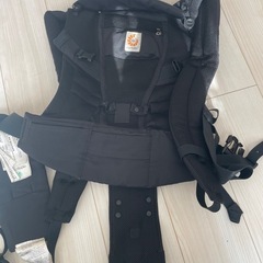 ベビーカーと抱っこ紐セットの画像