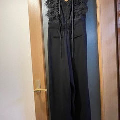 サロペットの画像