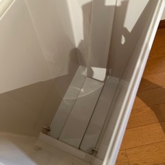 ゴミ箱、ペールの画像