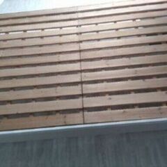 BLACK FRIDAY セール！札幌市近郊の方限定！送料無料！セミダブルすのこベッドの画像