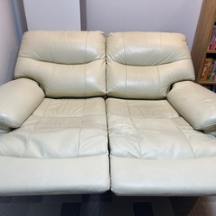 ヤマダオリジナル 電動リクライニングソファの画像