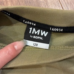 子供服　トレーナー　120㎝の画像