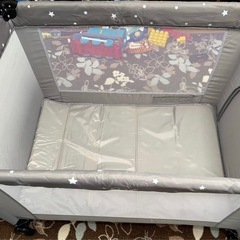 ベビーベッドの画像