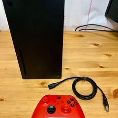 Xbox Series X (1TB SSD) 本体＋純正コントローラーです。の画像