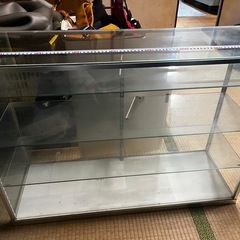 ガラスケース　ショーケースの画像