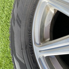 スタッドレスタイヤの画像