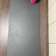 【決まりました】
譲ります！yogaworkヨガマットの画像