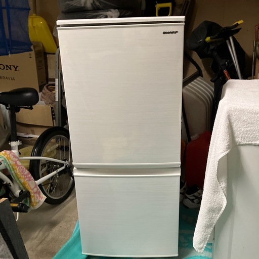 SHARP冷蔵庫2019年製137L