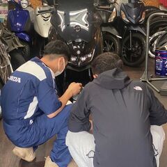 【バイク,自転車 修理,販売】スタッフ(整備士)募集！初心者大歓迎！週5回の画像