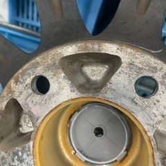 スタッドレスタイヤ4本　ブリヂストンブリザック17インチ　ホイール付きの画像