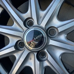 ダイハツタフトコペンムーブ、スズキスペーシアワゴンRなどのアルミホイール付きスタッドレスの画像