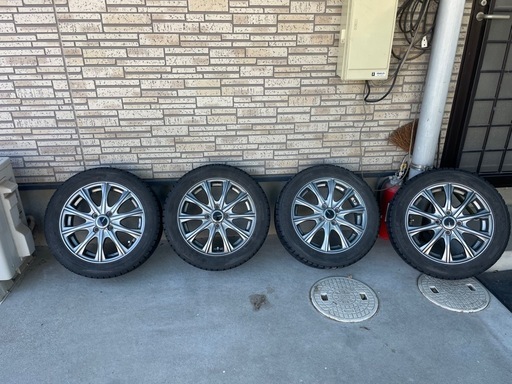 ダイハツタフトコペンムーブ、スズキスペーシアワゴンRなどのアルミホイール付きスタッドレス