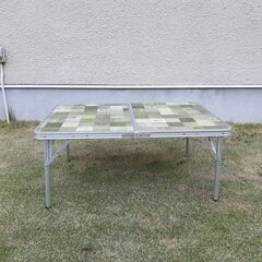 コールマン Coleman テーブル ナチュラルモザイク リビングテーブル 90プラス アマゾン限定色 オリーブ グリーン系 緑色 アウトドア キャンプ 防災用品の画像
