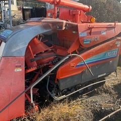 クボタ　コンバインの画像