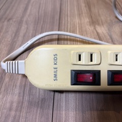 電源タップ　差し口別オンオフ＆雷ガード付きの画像