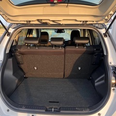 ダイハツ　ロッキー　プレミアムGハイブリッド　上級グレード　令和4年　2万キロ台　早い者勝ちの画像