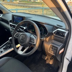 ダイハツ　ロッキー　プレミアムGハイブリッド　上級グレード　令和4年　2万キロ台　早い者勝ちの画像