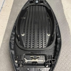 シグナスグリファス新車外しシートの画像