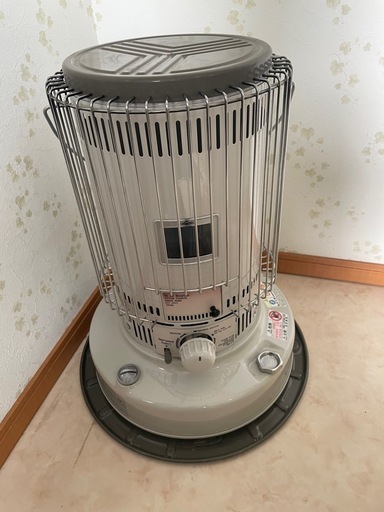 【トヨトミ】対流形  石油ストーブ 　KS-67H(W) ホワイト