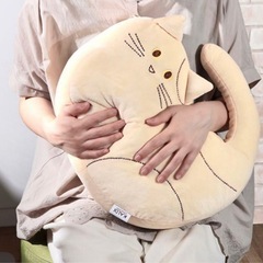 KALDI 猫型クッション 2025 猫の日 もちもちネコクッション の画像