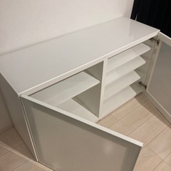【決定しました】白の収納家具の画像
