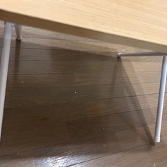 ニトリローテーブル2台の画像