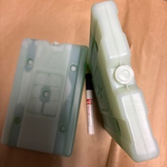 LOGOS 保冷剤　2つ、新品未使用　美品　あげますの画像
