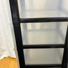 プラスチック収納ケースの画像