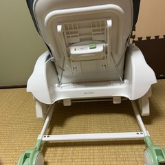 カトージ スイングハイロー ベビーチェア 西松屋 バウンサーの画像