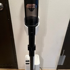 シャーク自動ゴミ収集付き掃除機の画像