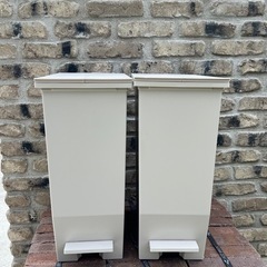 　ニトリ　棚下ペダルペール ダストボックス　45L の画像