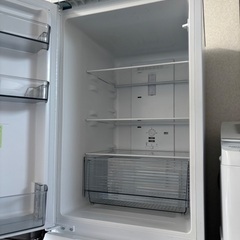 超美品☆高年式☆179L容量☆シャープ☆お買得冷蔵庫☆の画像