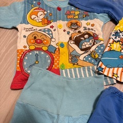 （決まりました。）ユニクロパジャマ2点、アンパンマン　パジャマ　100サイズ　キルト生地・綿生地（厚手）・綿生地の画像