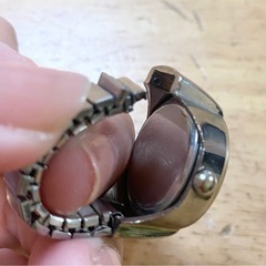 壊れた指用の時計の画像